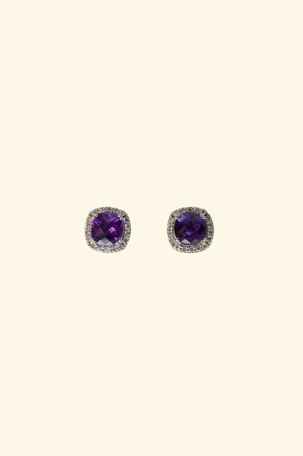 Central Amethyst Stud