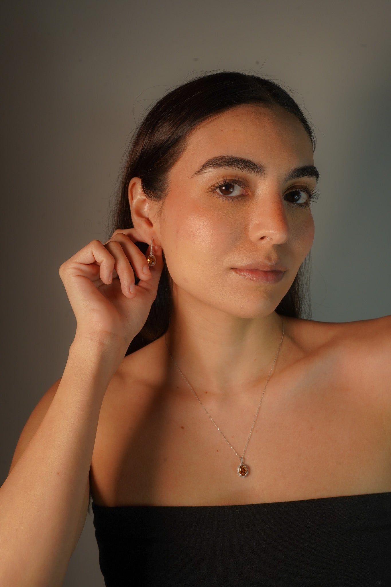 Oval Cut Citrine Pendant