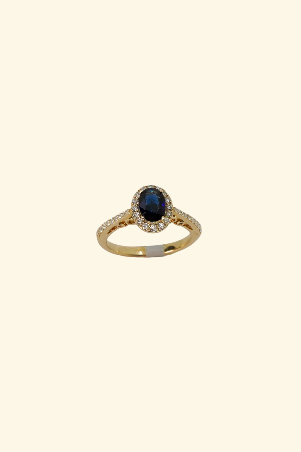 Oval Cut Sapphire Queen Ring