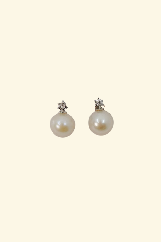 Mini Pearl Stud