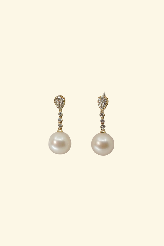 Diamond & Pearl Dangle